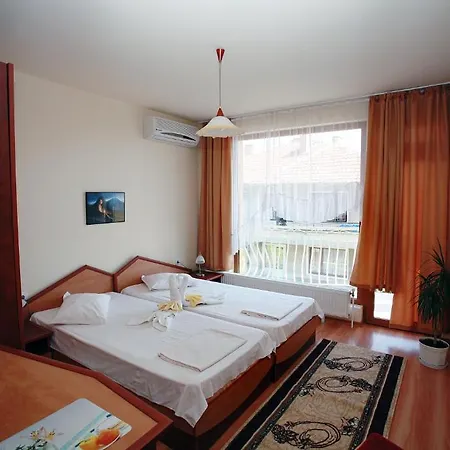Family Denica Hotel