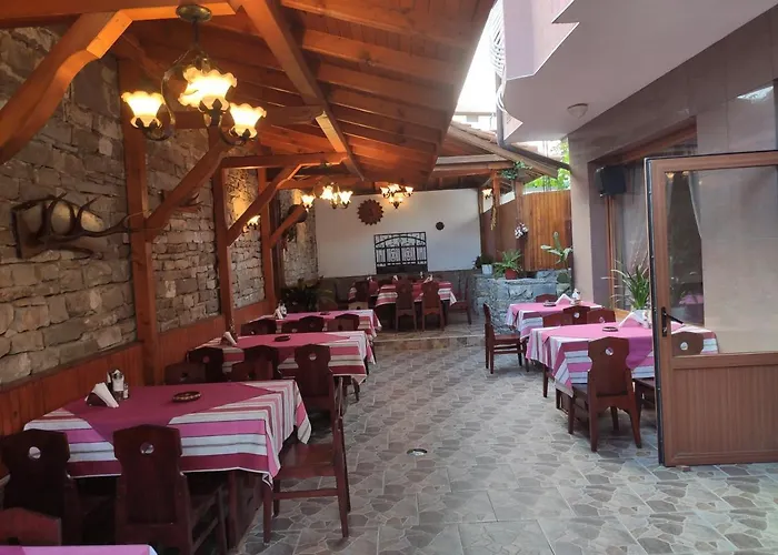 Family Denica 酒店