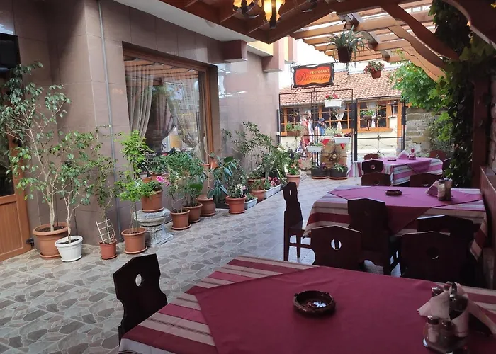 酒店 Family Denica 奥布佐尔